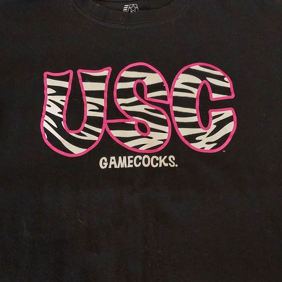 Carolina Gamecocks USC Pink Women's T-Shirt Size Medium - Stylish & Sporty - Picture 2 of 4